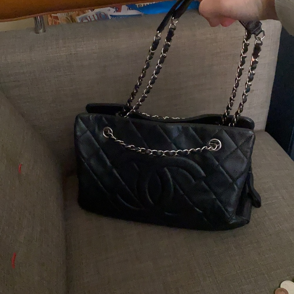Chanel Grand Shopping Tote - Picture 13 of 17